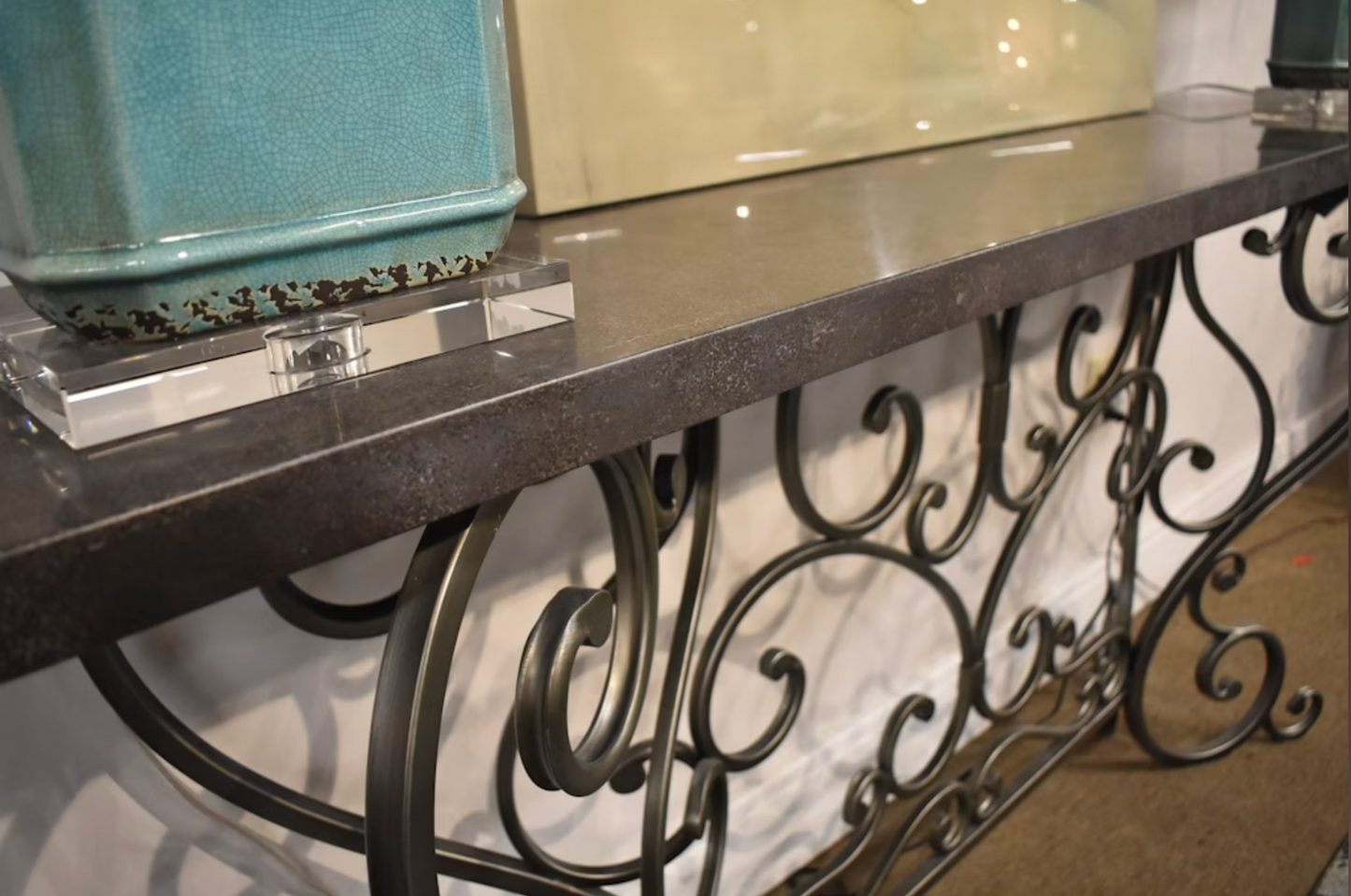 Universal Furniture - Console - Jasmine
